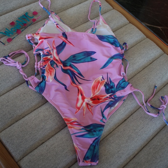 NEW Floral Cutout Tie Lace Up One Piece Swimsuit - Picture 5 of 9